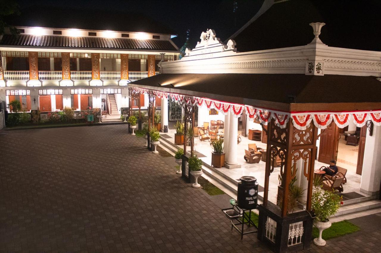 Daroessalam Syariah Heritage Hotel Pasuruan Bagian luar foto